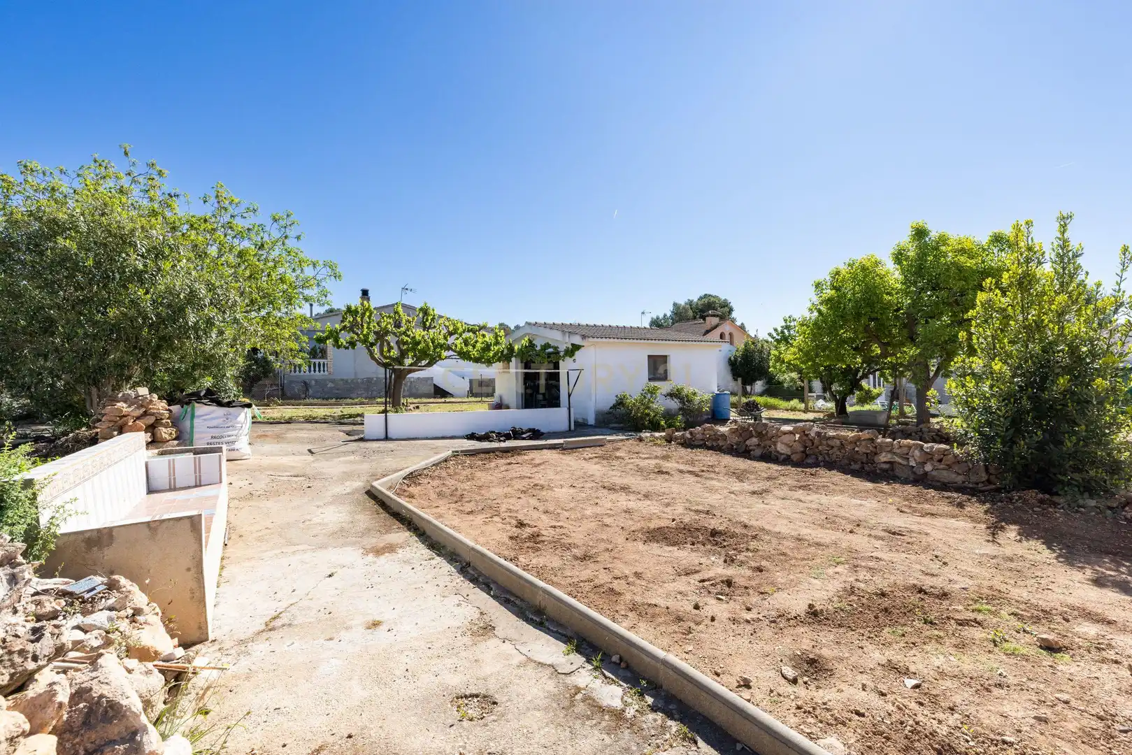 Vista exterior de Casa o xalet en venda en El Montmell amb Jardí privat i Traster