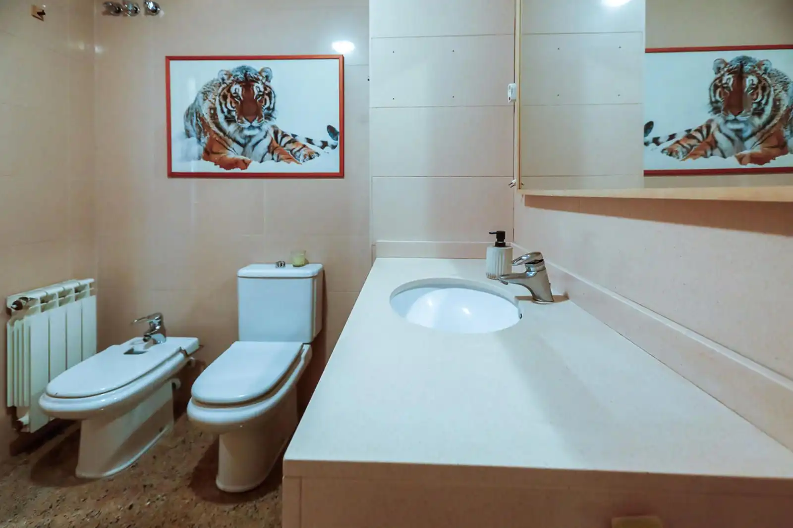 Badezimmer von Maisonette zum Verkauf in Sabadell mit Klimaanlage, Heizung und Parkett