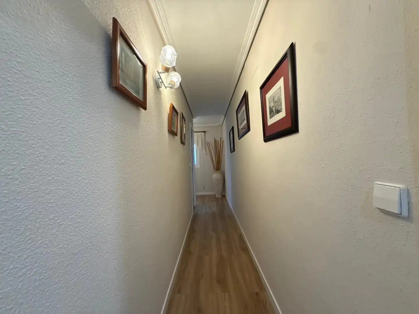 Wohnung zum Verkauf in Benidorm mit Terrasse, Abstellraum und Möbliert