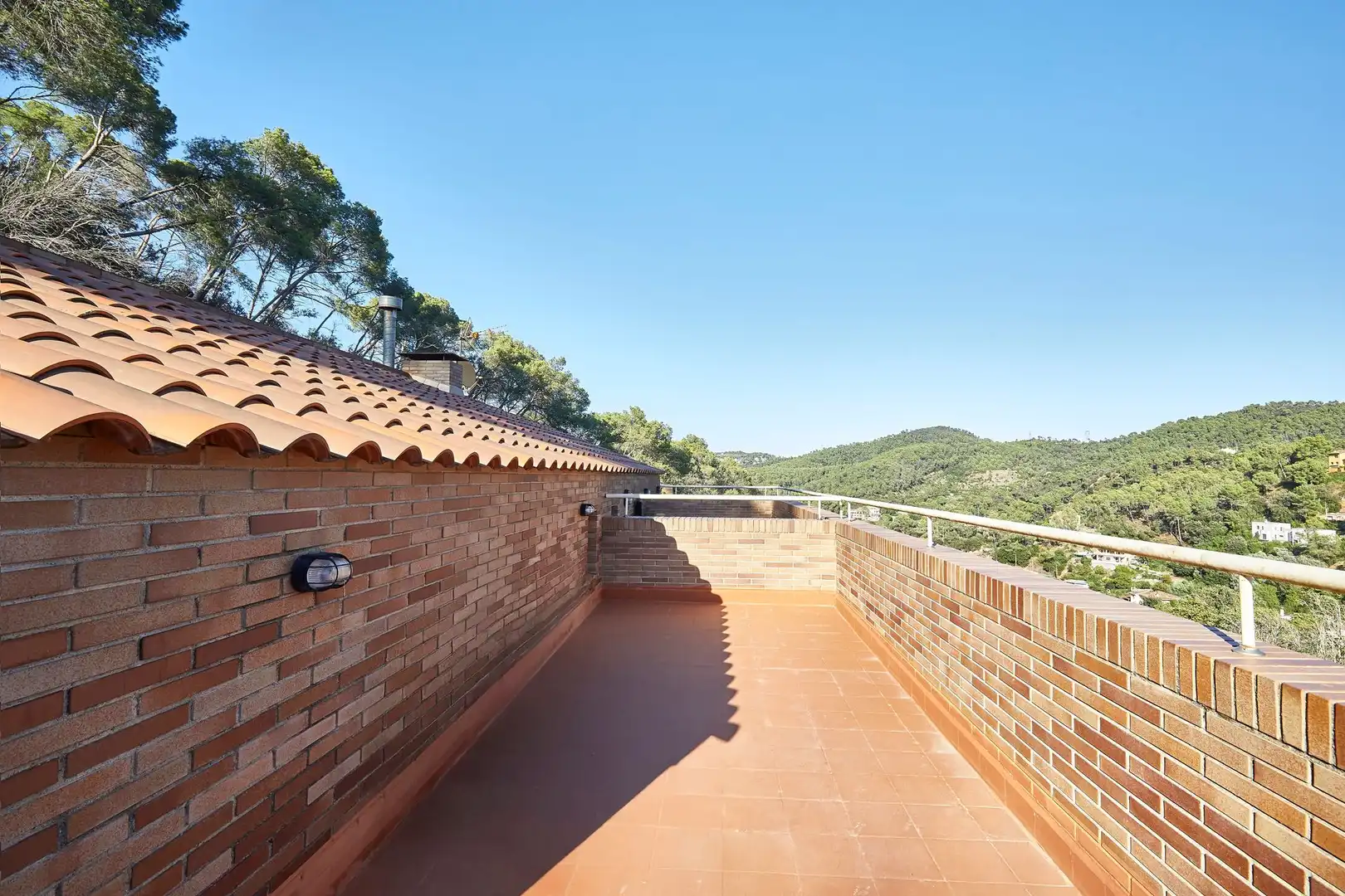 Terrassa de Casa adosada en venda en Torrelles de Llobregat amb Calefacció, Jardí privat i Terrassa
