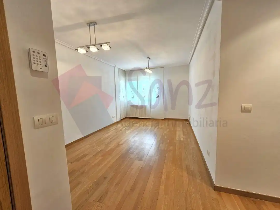 Flat with pool to rent in Travesía Partecortijo, imagen 2