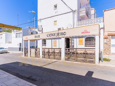 Local comercial en venta en Calle Noya