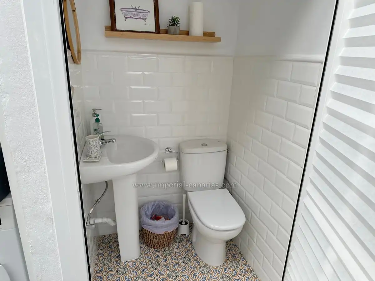 Bathroom of Apartments for rent in La Orotava  with Furnished