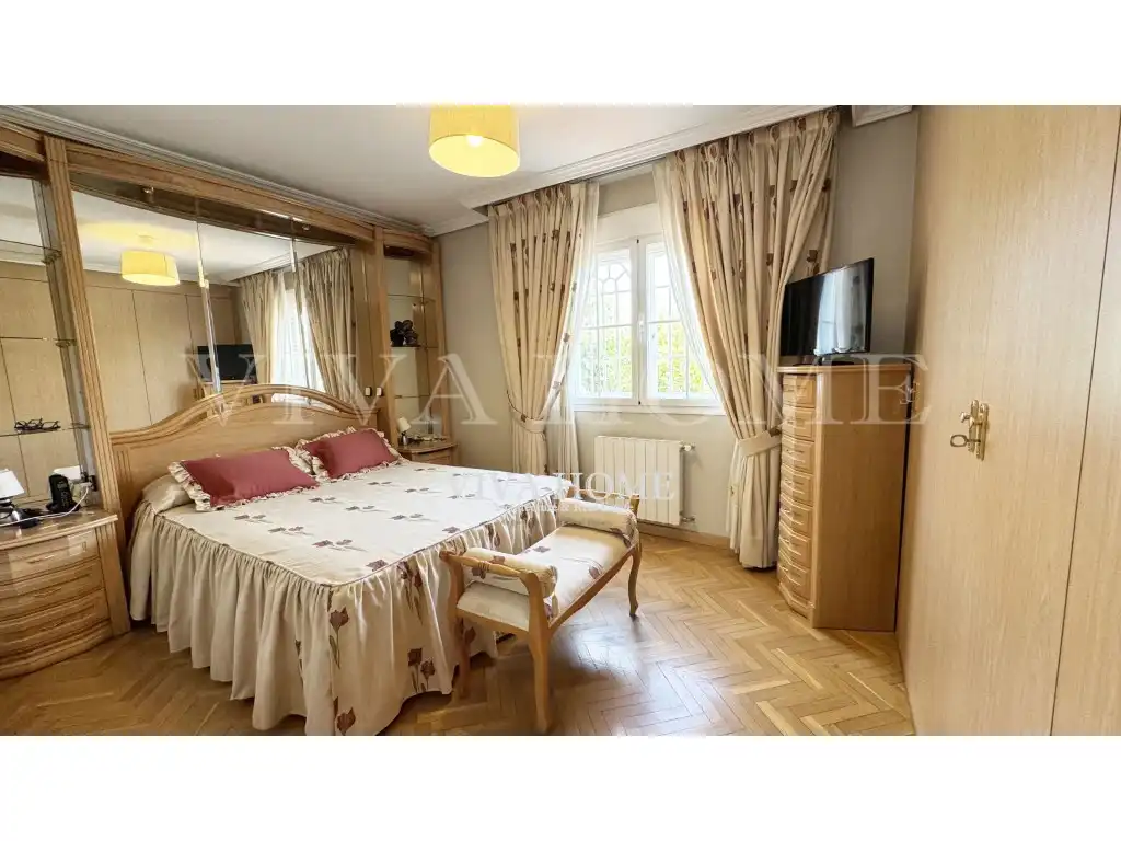 Bedroom of Houses for sale in Rivas-Vaciamadrid
