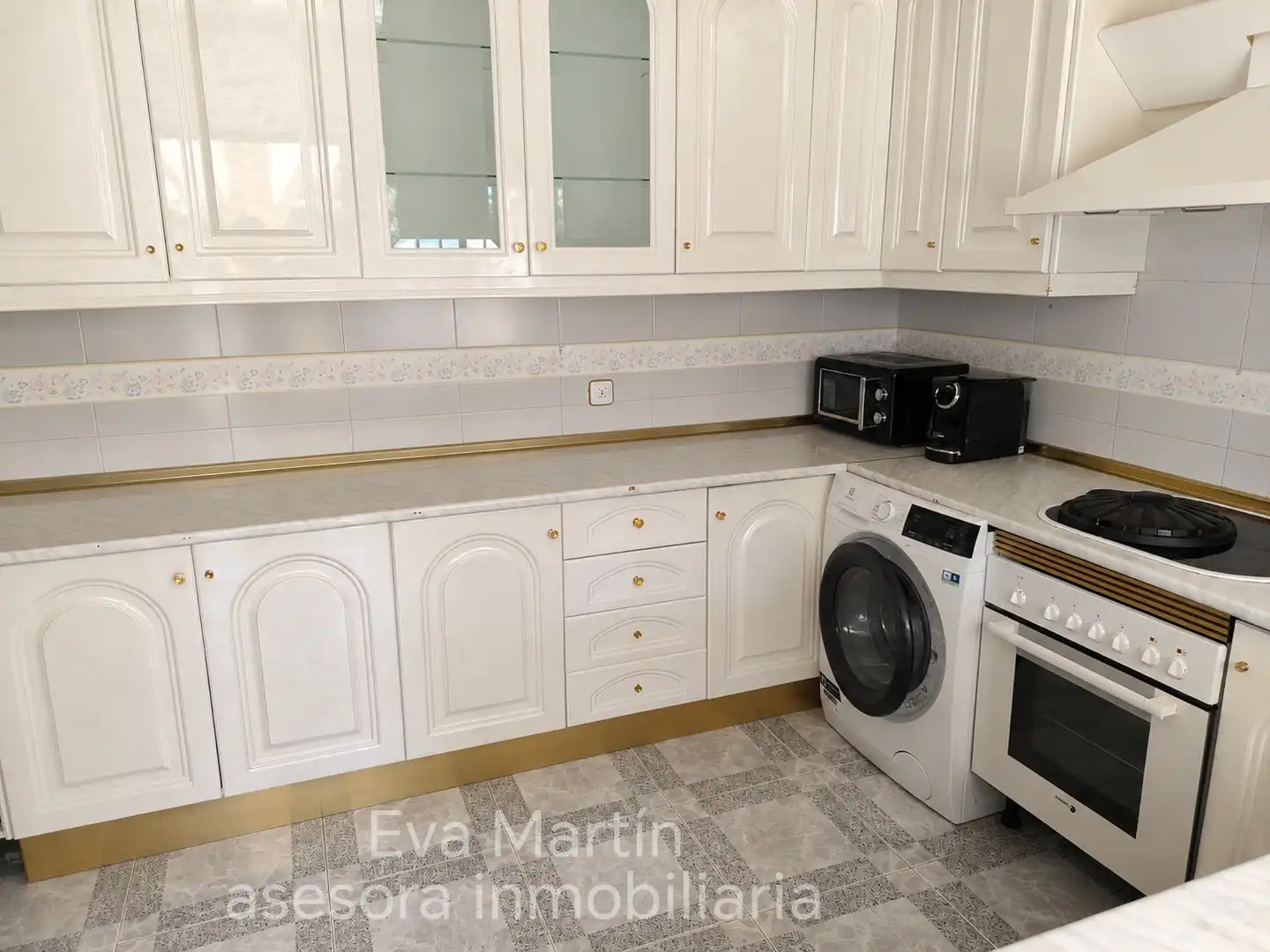 Cocina de Casa o chalet de alquiler en Montequinto con Aire acondicionado, Calefacción y Jardín privado