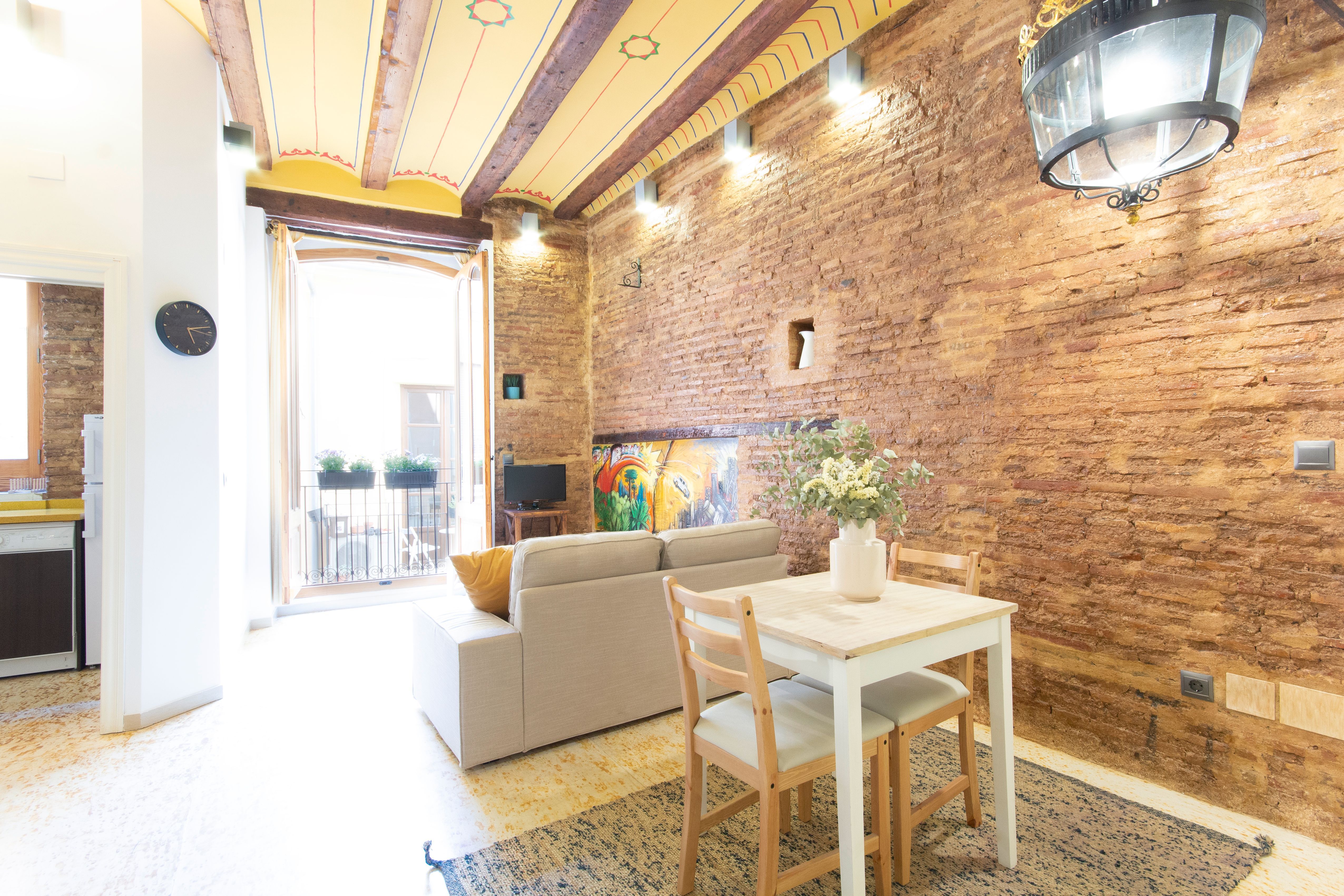 Vista exterior de Apartament de lloguer en  Valencia Capital amb Aire condicionat, Calefacció i Terrassa