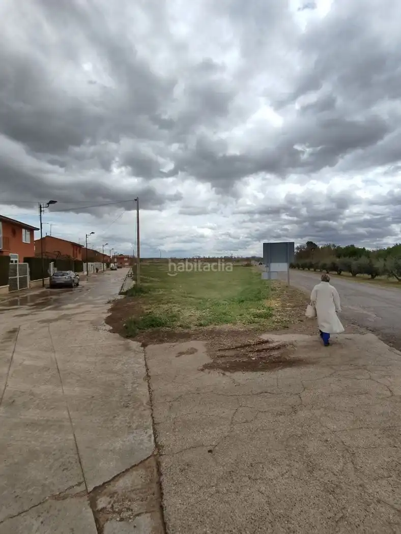 Residential land for sale in Calle Aragón 25, imagen 2