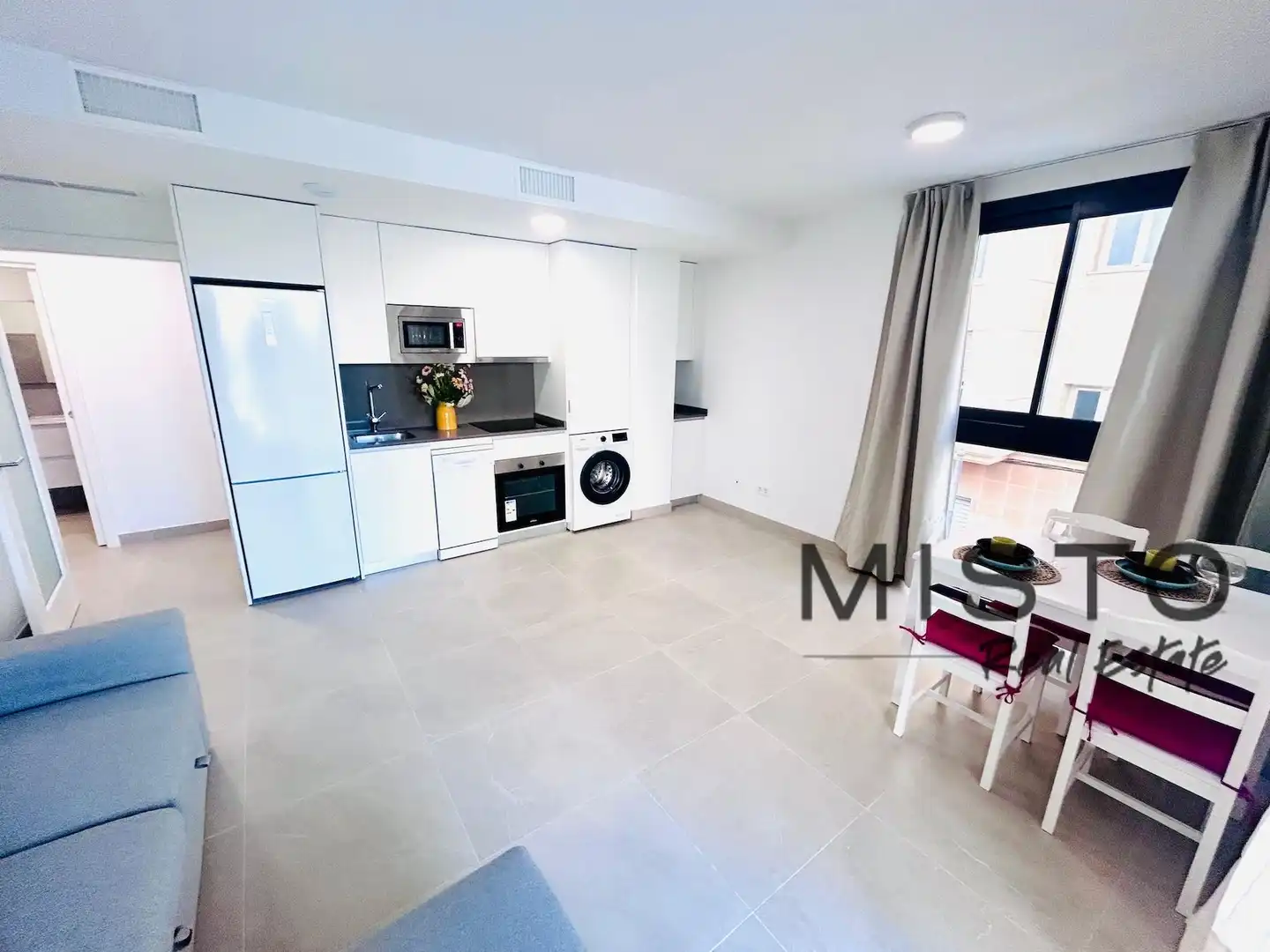 Flat with lift for sale in CALLE LEGAZPI  Es: Pl: Pt:B ESTEPONA (MÁLAGA), imagen 2