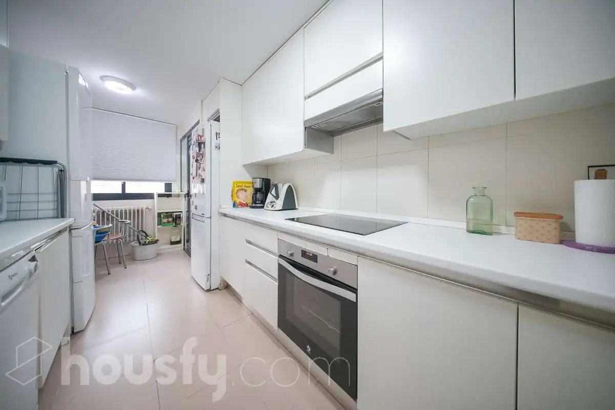 Cocina de Piso en venta en Madrid con Aire acondicionado, Calefacción y Trastero