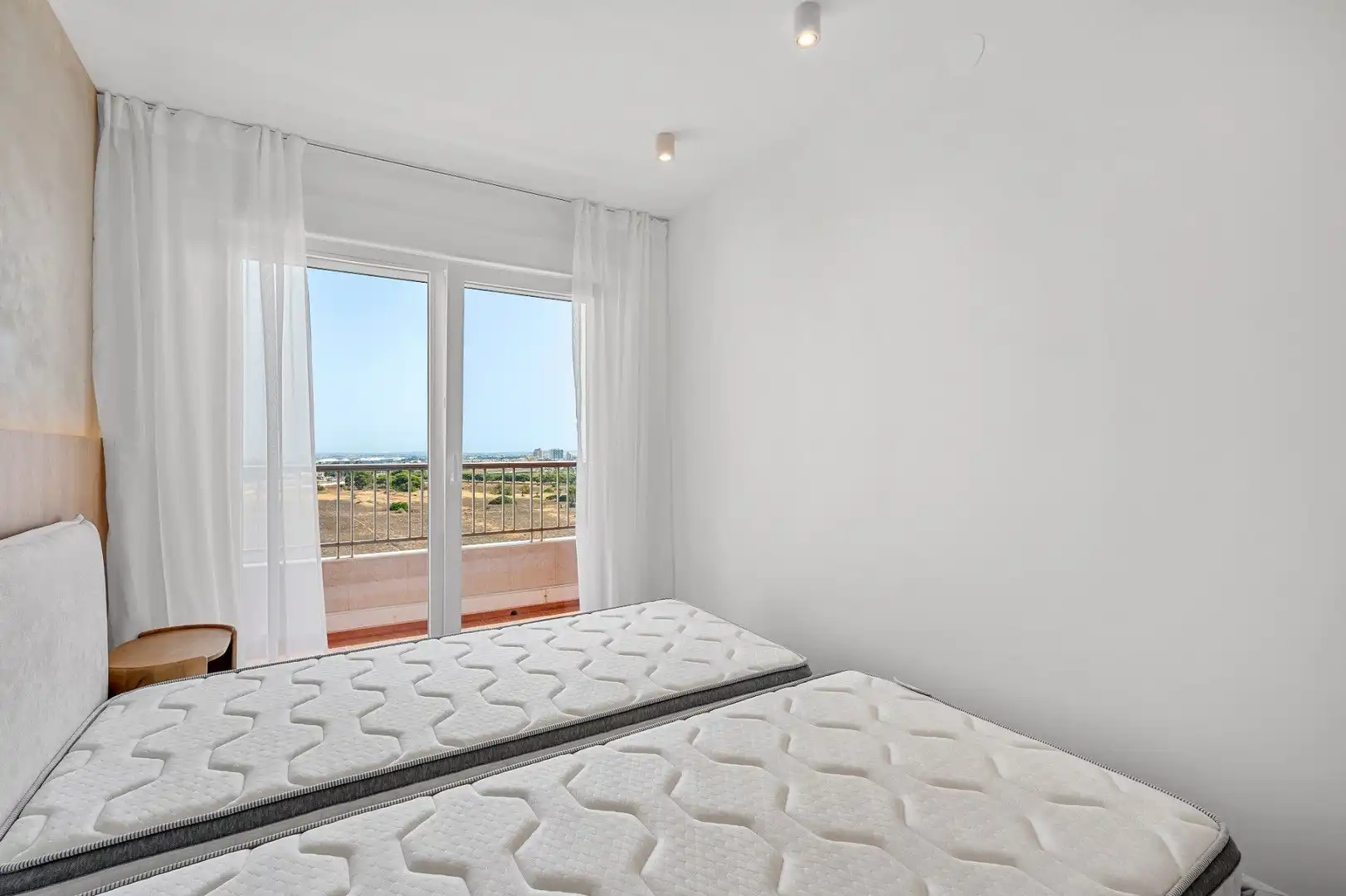 Habitación de Ático en venta en Torrevieja con Aire acondicionado, Calefacción y Amueblado
