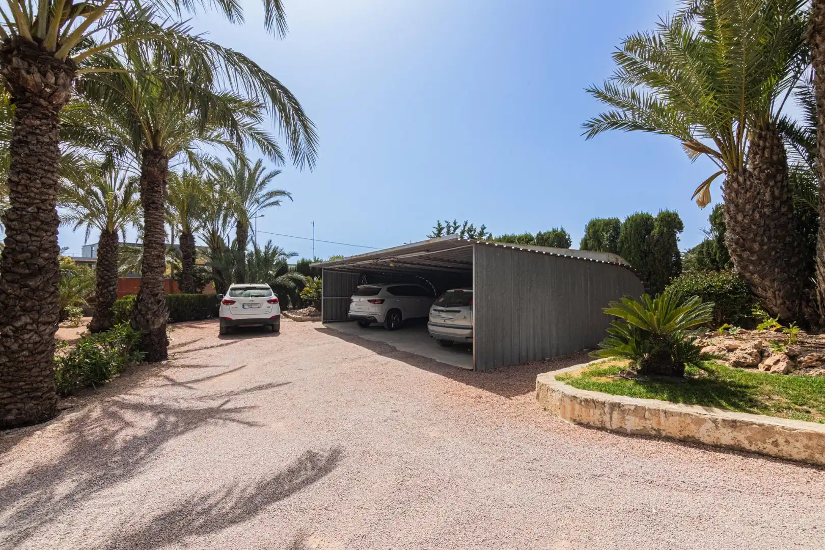 Parking de Casa o chalet en venta en Elche / Elx con Jardín privado, Terraza y Piscina