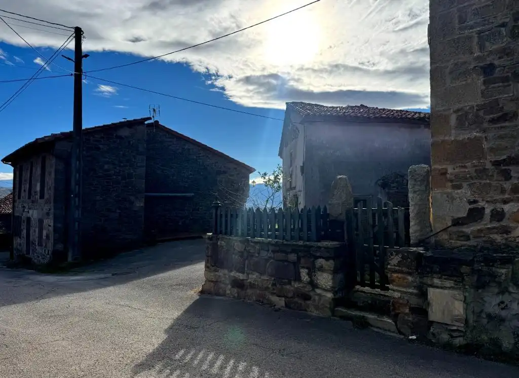 Vista exterior de Casa o chalet en venta en Arenas de Iguña con Calefacción, Jardín privado y Terraza