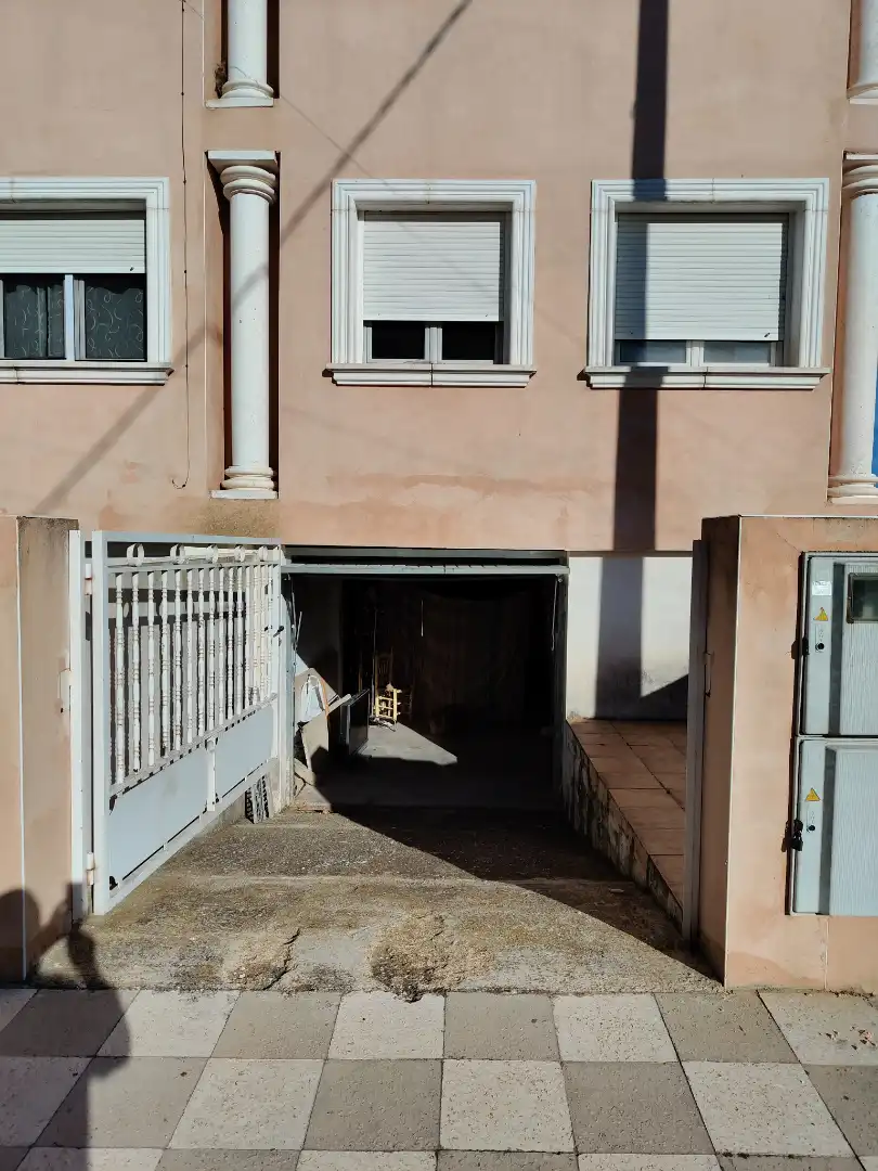 Vista exterior de Casa adosada en venta en Casas de Juan Núñez