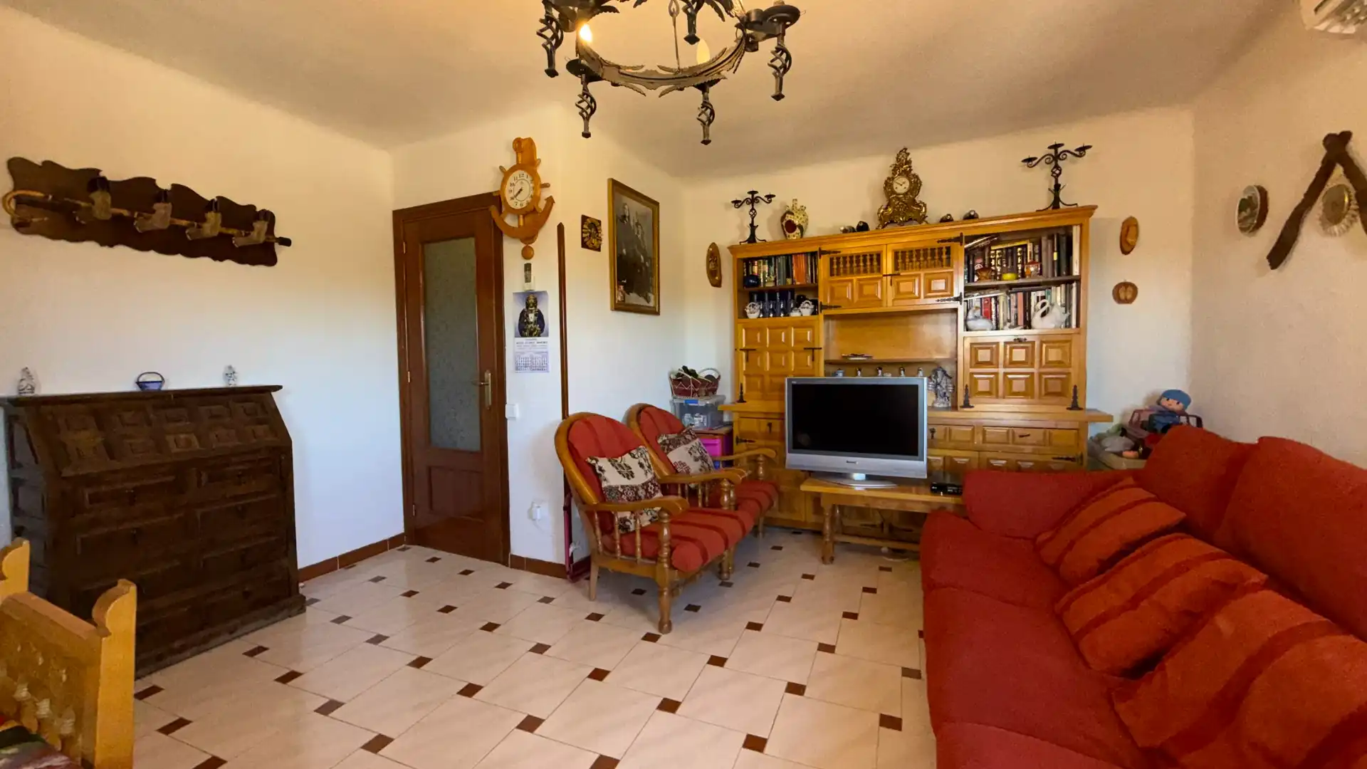 Sala de estar de Piso en venta en Aldea del Fresno con Aire acondicionado, Terraza y Amueblado