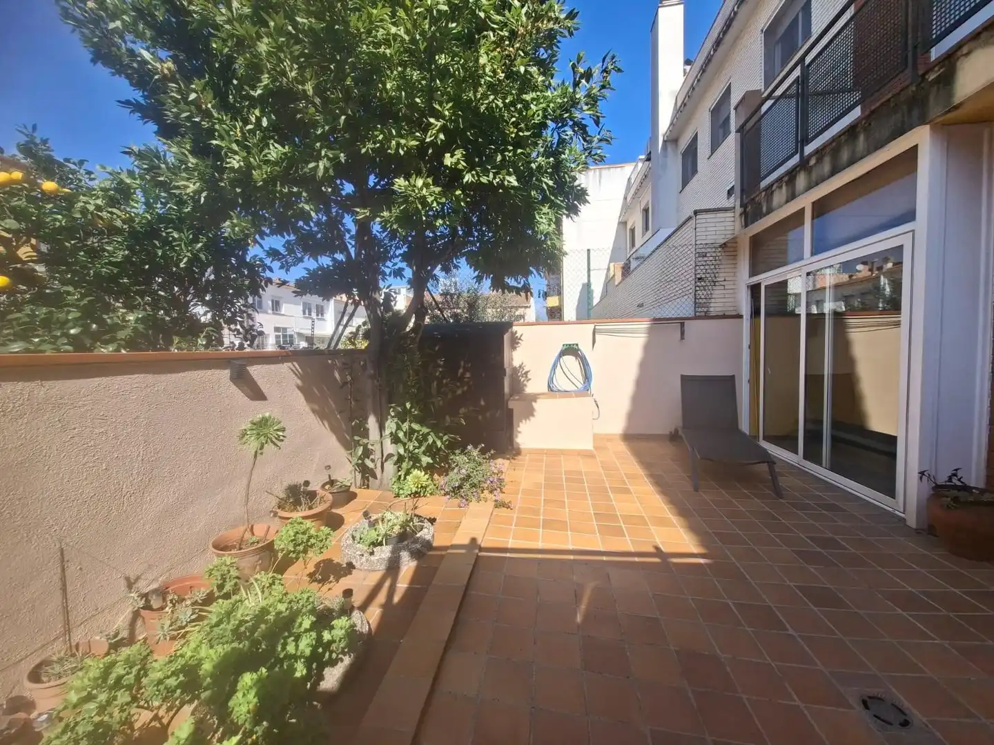 Garten von Erdgeschoss zum Verkauf in Palafolls mit Klimaanlage, Heizung und Terrasse