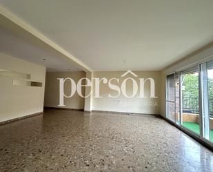 Sala d'estar de Pis de lloguer en  Valencia Capital amb Balcó