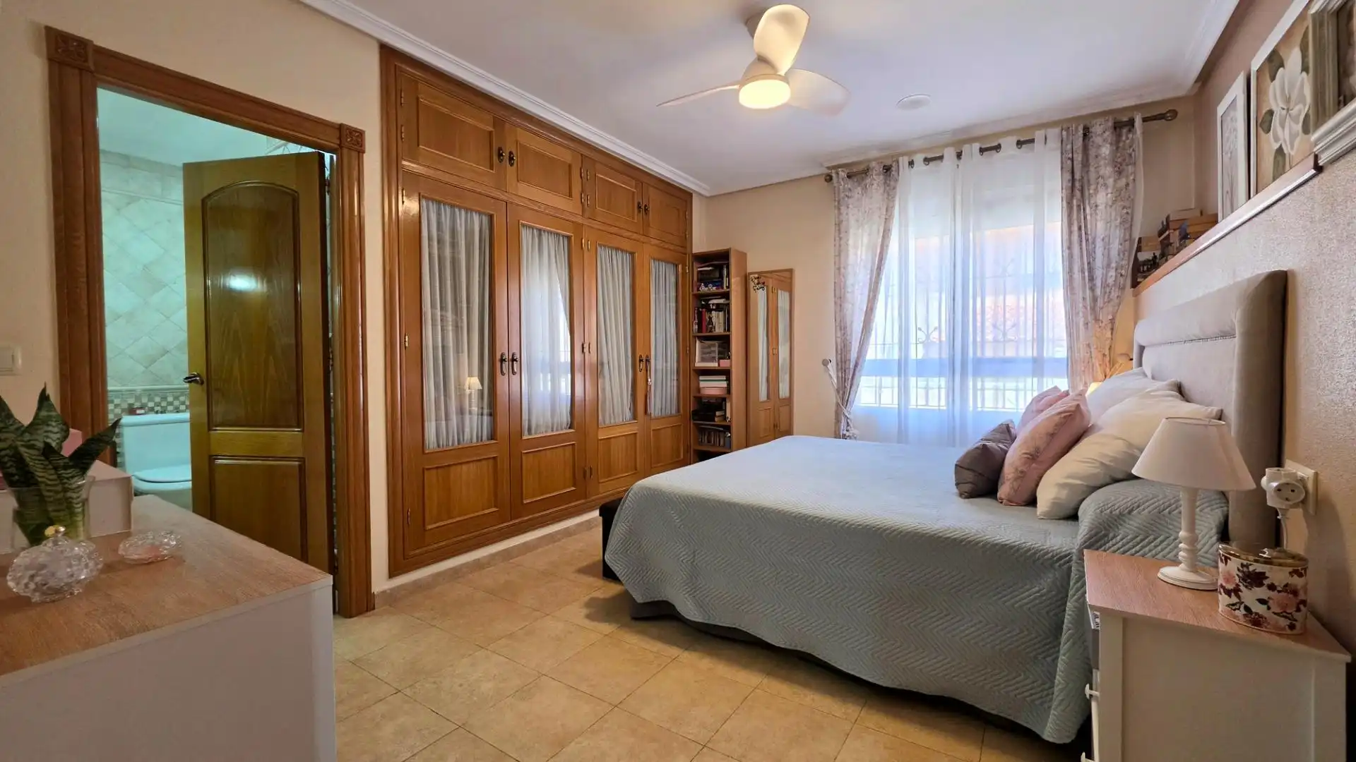 Dormitori de Casa o xalet en venda en La Unión amb Aire condicionat, Jardí privat i Terrassa