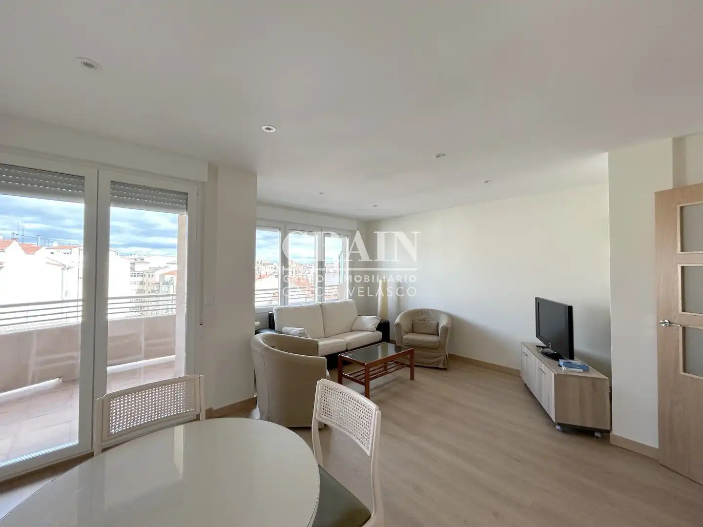 Sala d'estar de Apartament de lloguer en Albacete amb Aire condicionat, Calefacció i Balcó