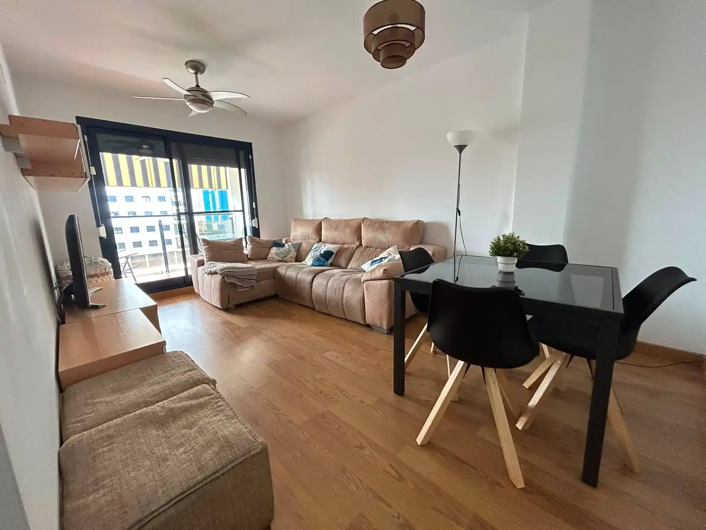 Wohnzimmer von Wohnungen zur Miete in La Pobla de Farnals mit Klimaanlage, Heizung und Terrasse
