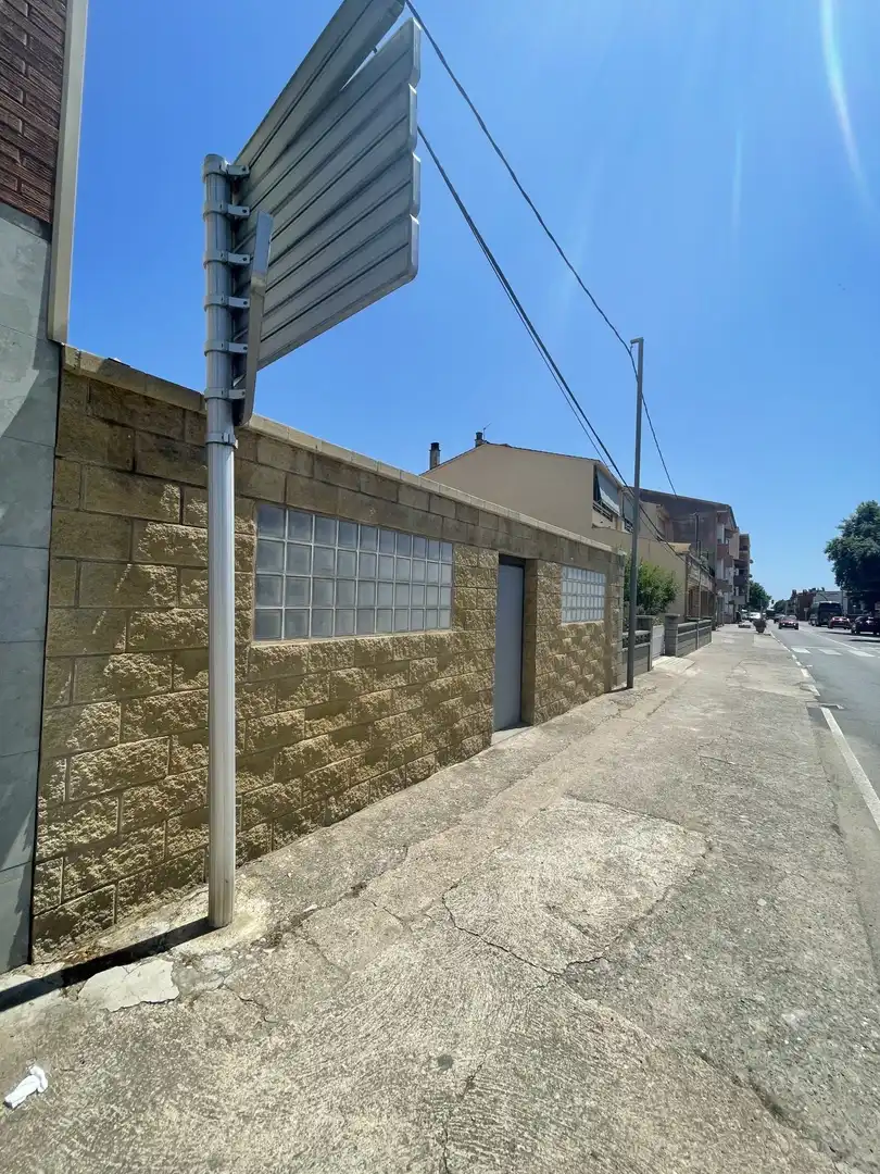 Vista exterior de Casa adosada en venta en Porqueres con Aire acondicionado, Terraza y Balcón