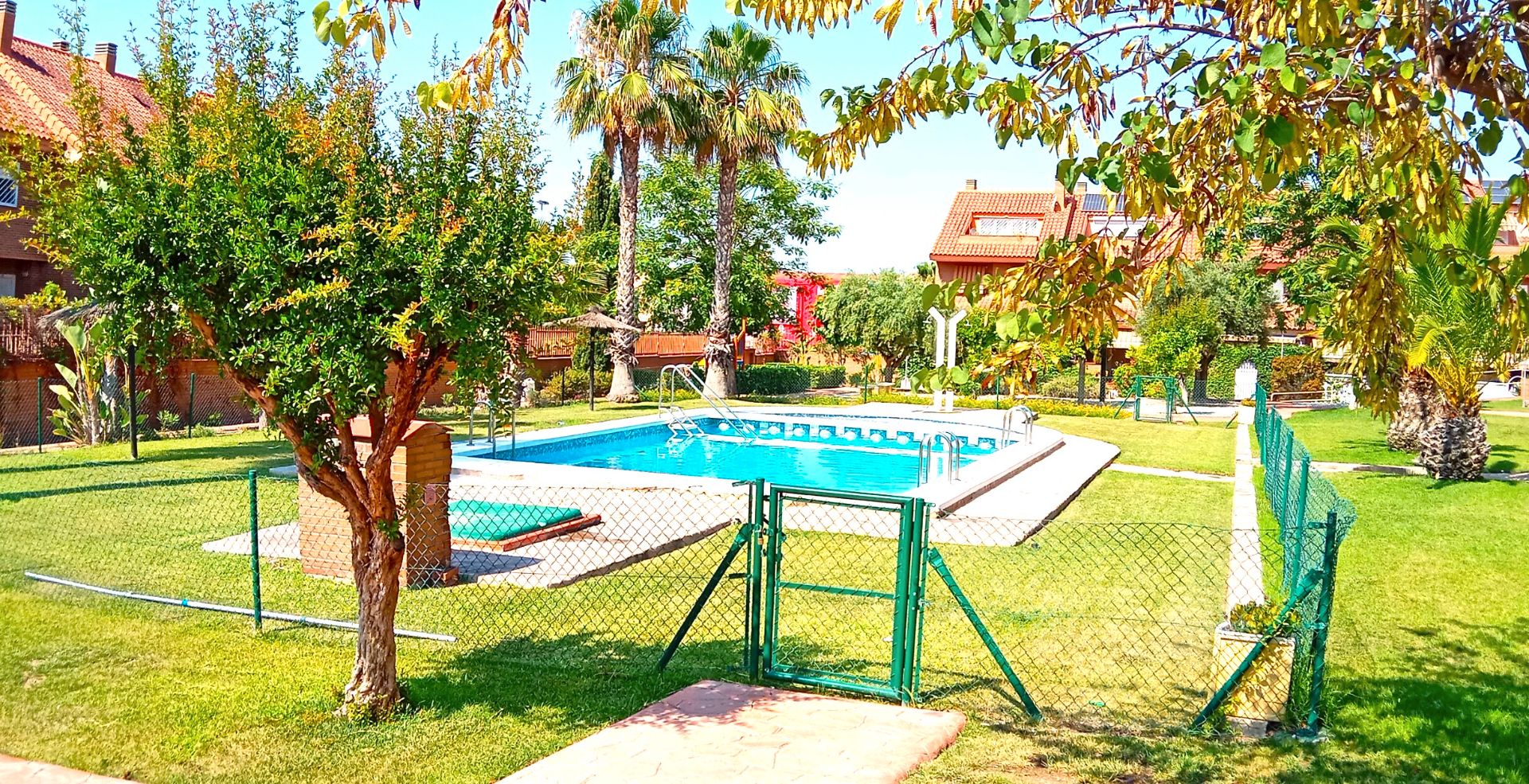 Casa adosada en venda a Carrer Pintor Peyret, 321, Ciudad Jardín, Norte