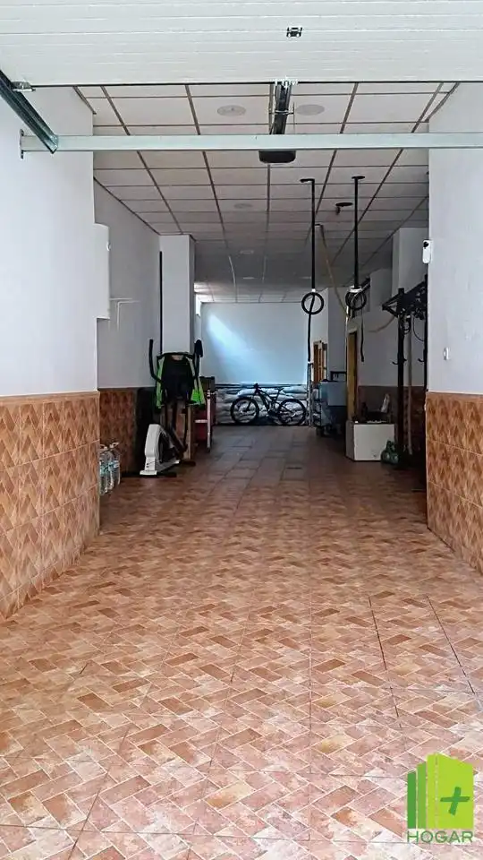 Casa adosada en venta en Jaén con Aire acondicionado, Terraza y Balcón