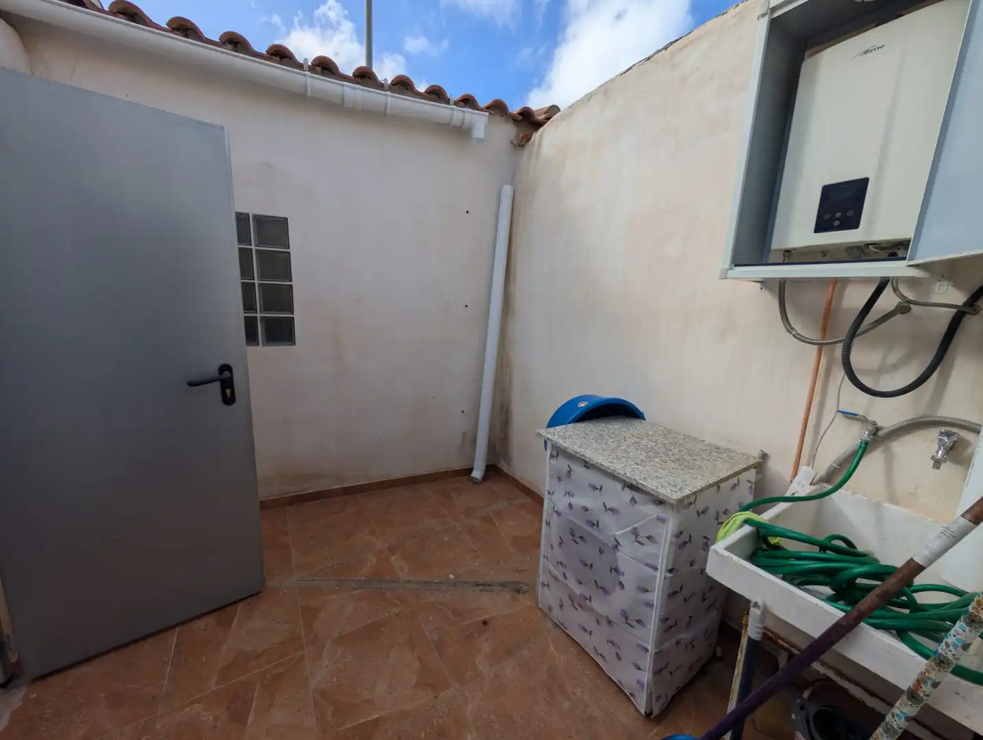 Balcony of Houses for sale in Murcia  with Air Conditioner, Terrace and Washing machine