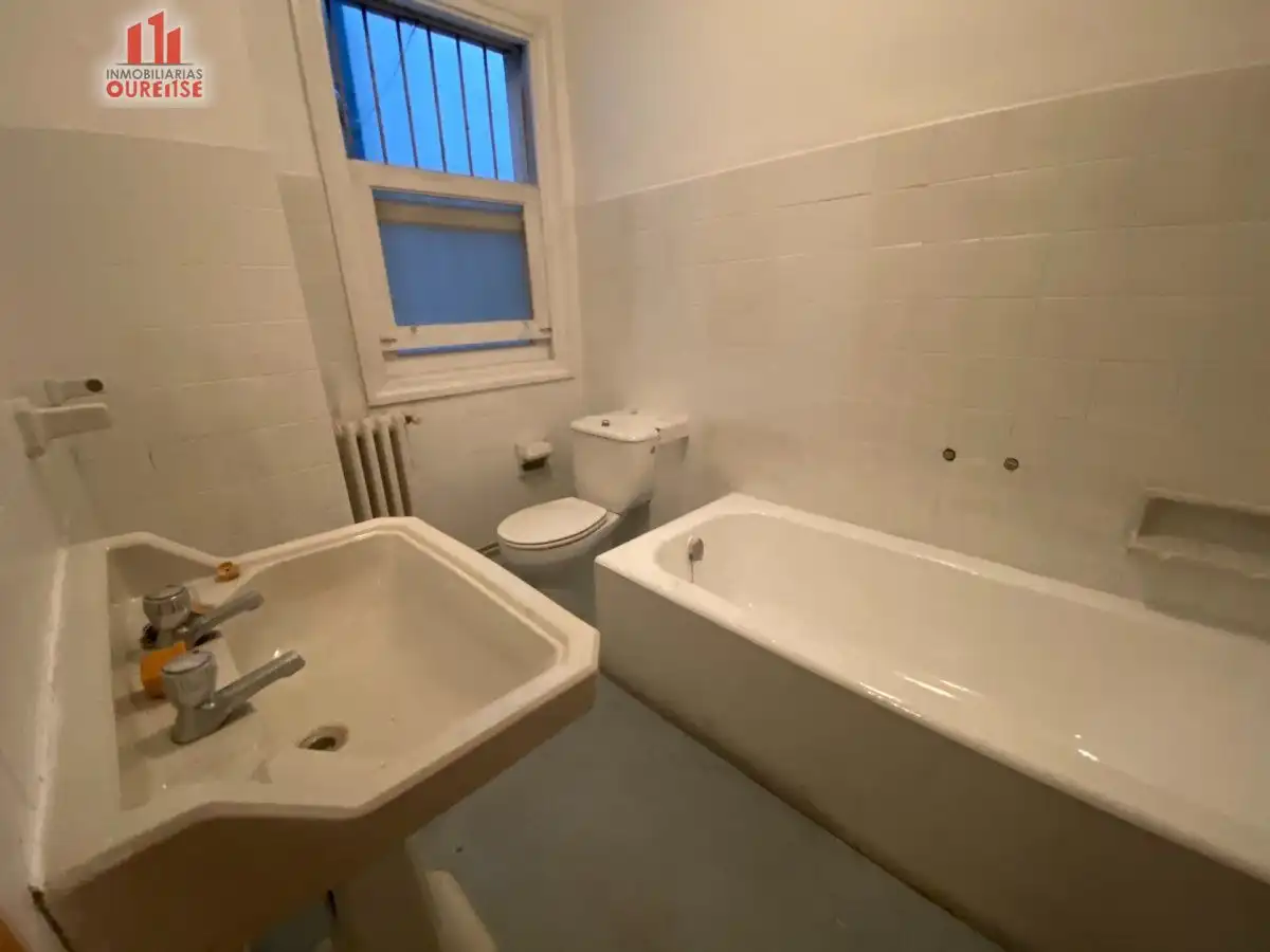 Baño de Oficina de alquiler en Centro