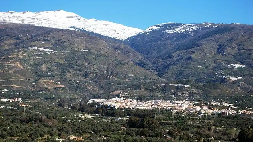 Casa rústica amb piscina en venda a Órgiva