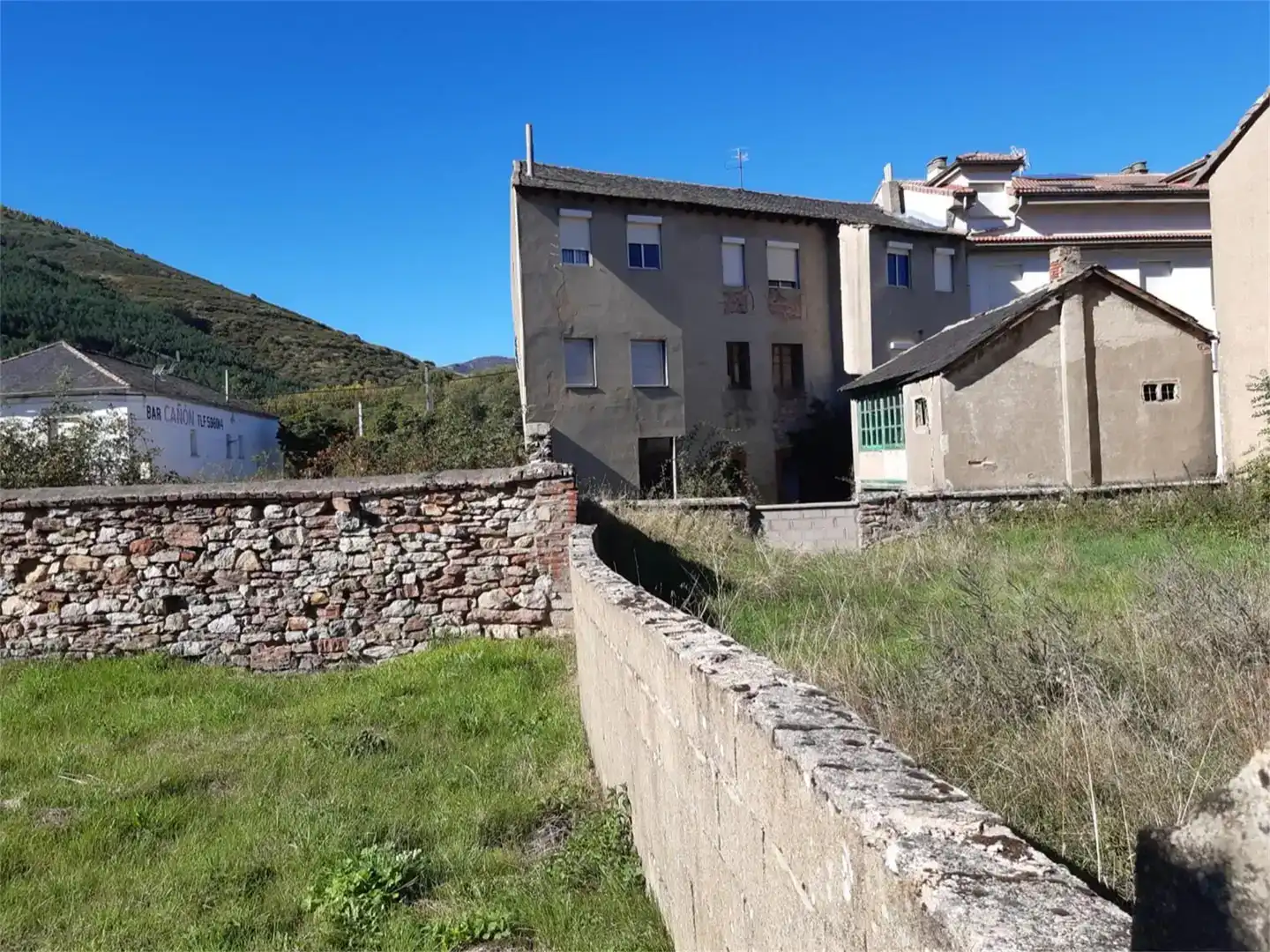 Casa adosada en venda en Villamanín amb Jardí privat