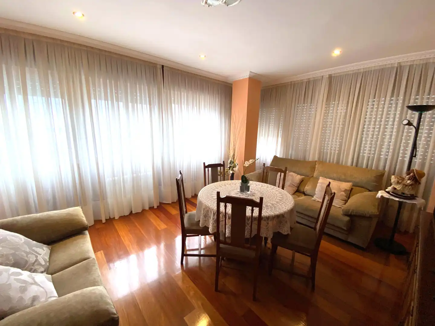 Living room of Flat for sale in Castro-Urdiales