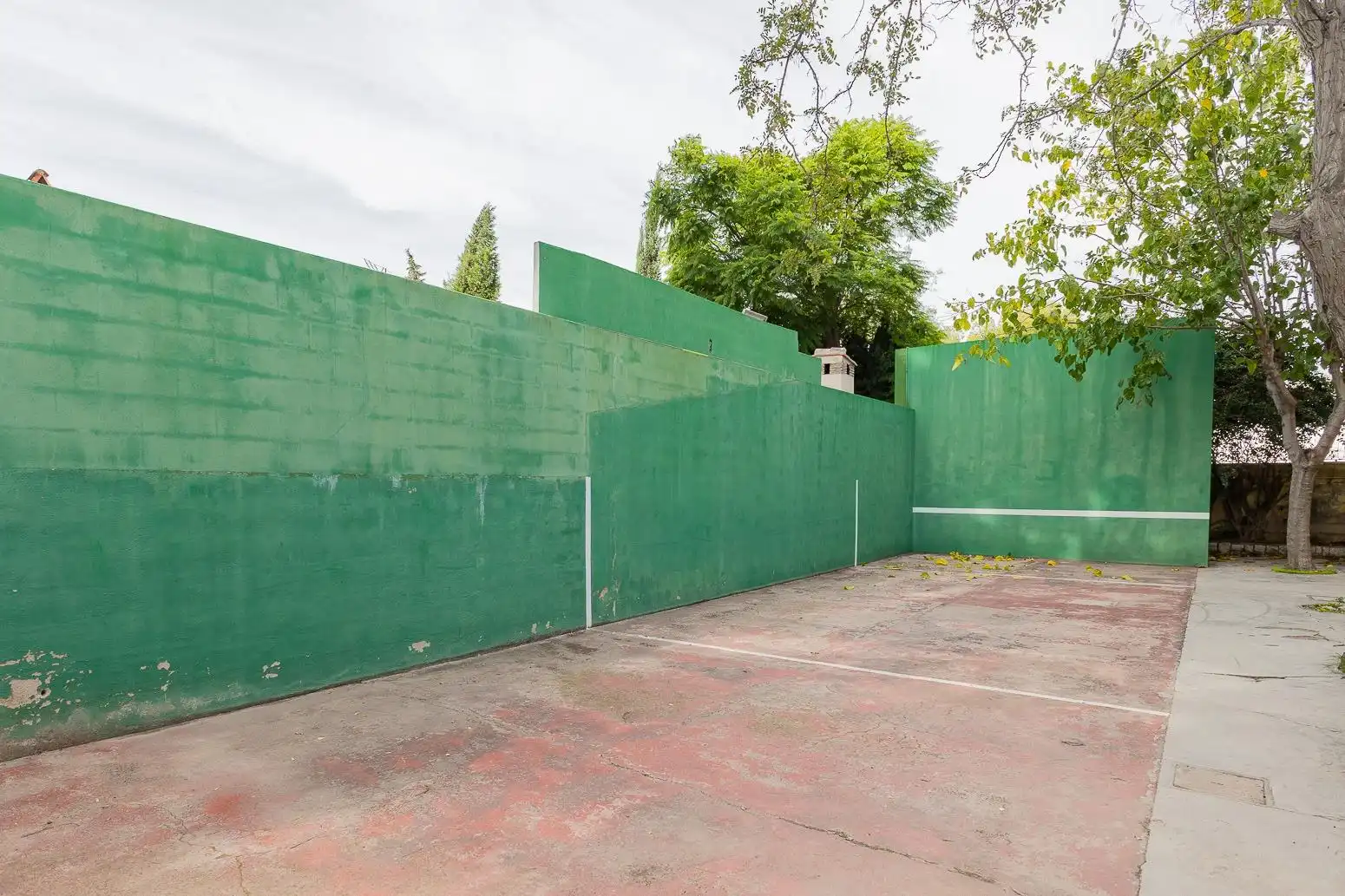 Vista exterior de Casa o xalet en venda en Bétera amb Calefacció, Jardí privat i Piscina