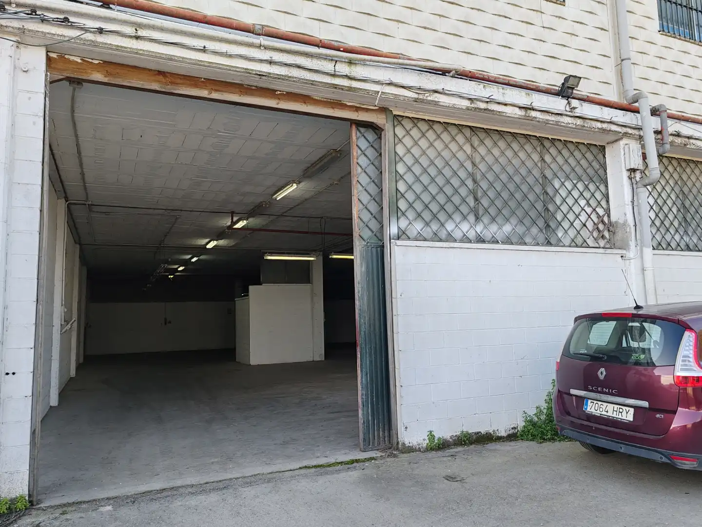 Aparcament de Nau industrial de lloguer en Alcalá de Guadaira