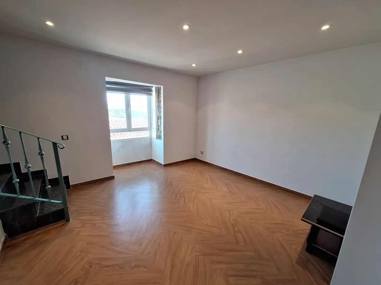Sala de estar de Casa o chalet en venta en San Bartolomé de Pinares con Calefacción y Balcón