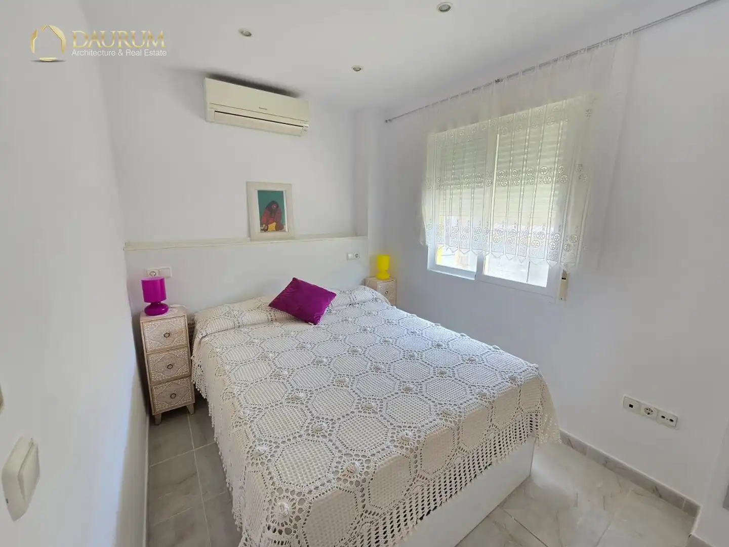 Casa aparellada amb piscina en venda a OROVAL, imagen 16