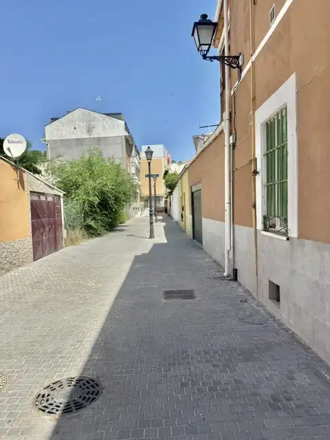 Vista exterior de Casa o xalet en venda en Madrid amb Terrassa