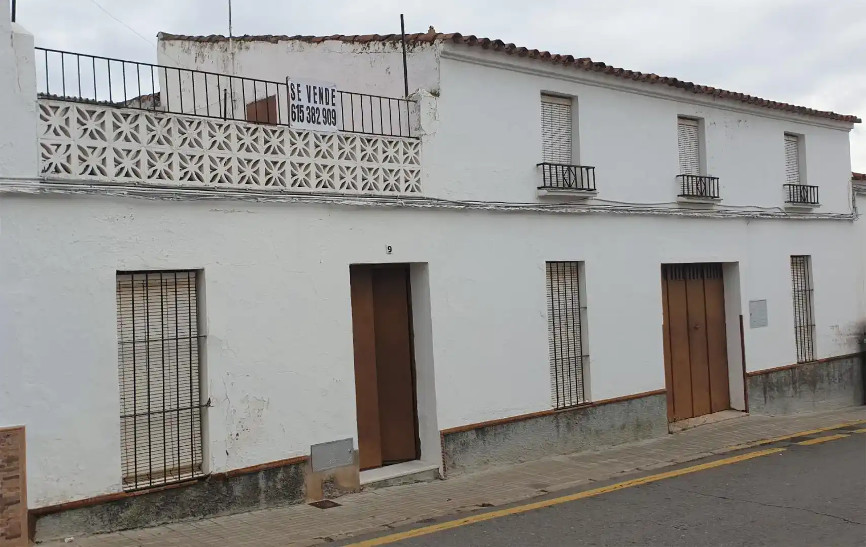 Vista exterior de Casa o xalet en venda en Cañaveral de León, Huelva