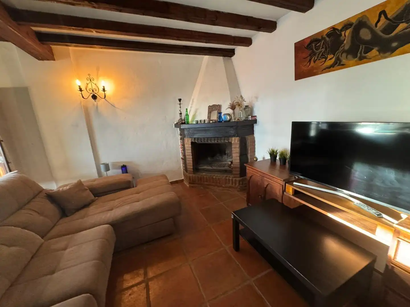 Sala d'estar de Casa o xalet en venda en Marbella amb Jardí privat, Terrassa i Piscina