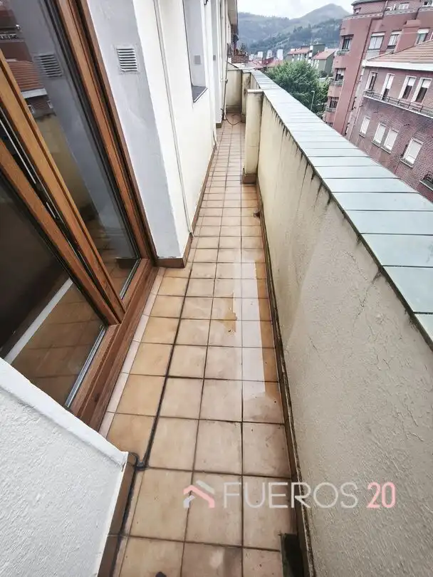 Terrasse von Wohnung zur Miete in Barakaldo  mit Heizung