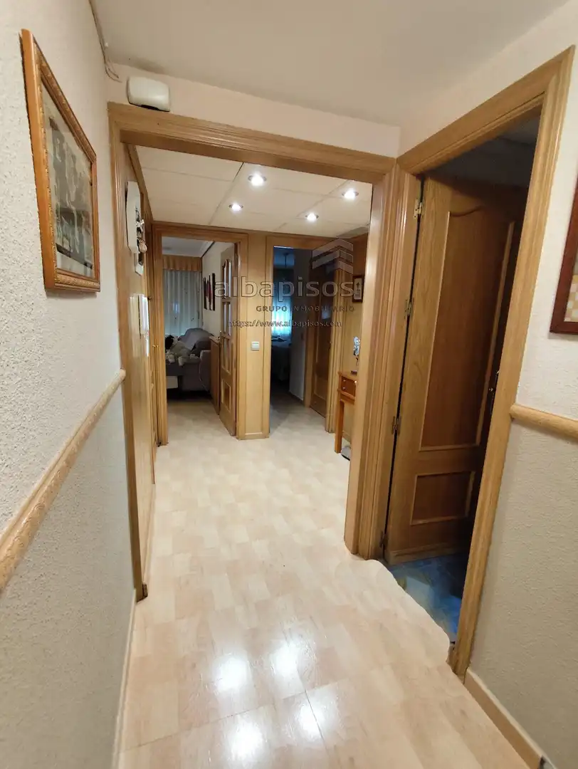 Piso en venta en Albacete con Aire acondicionado, Calefacción y Trastero