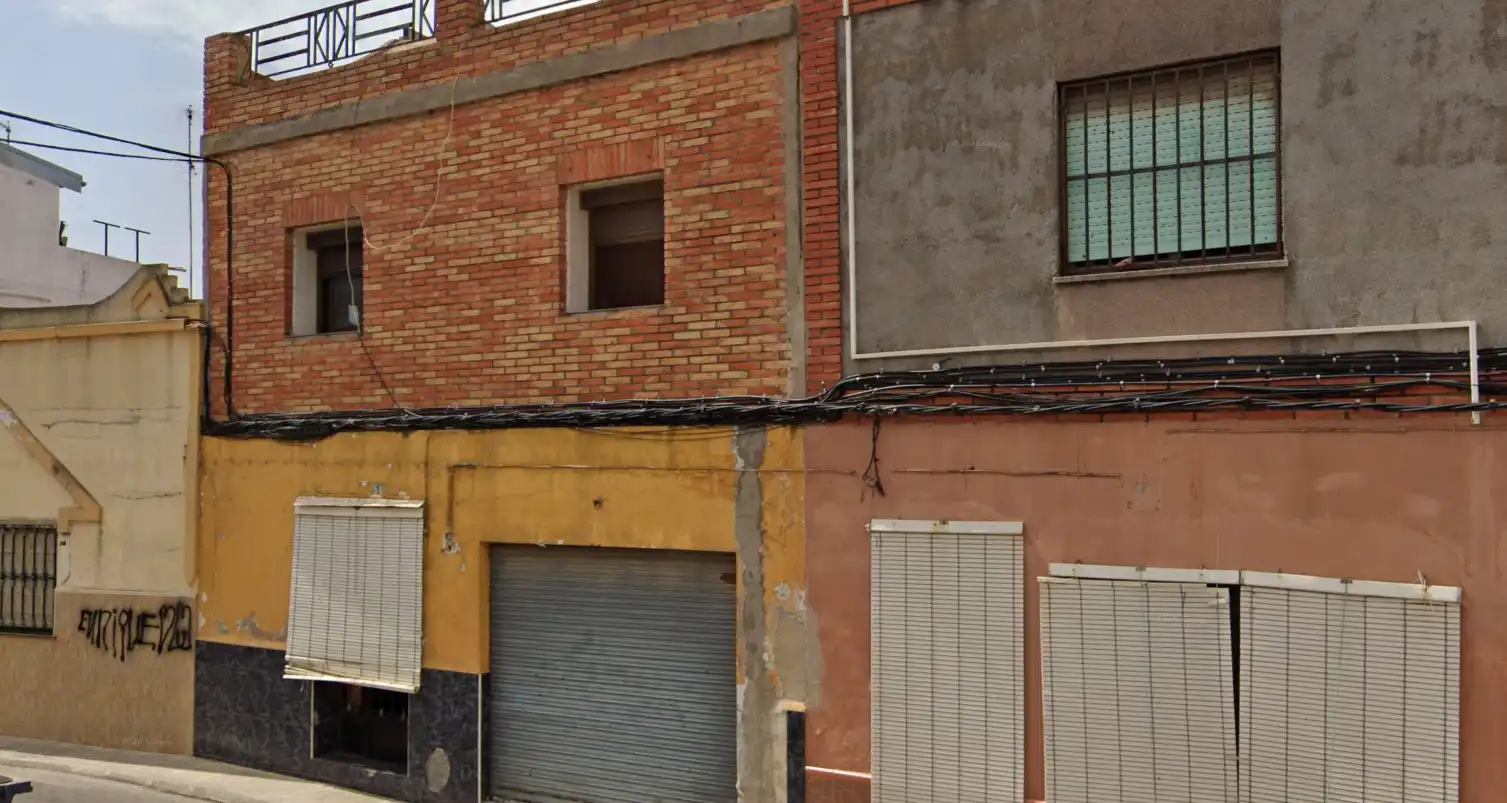 Exterior view of Houses for sale in Alzira