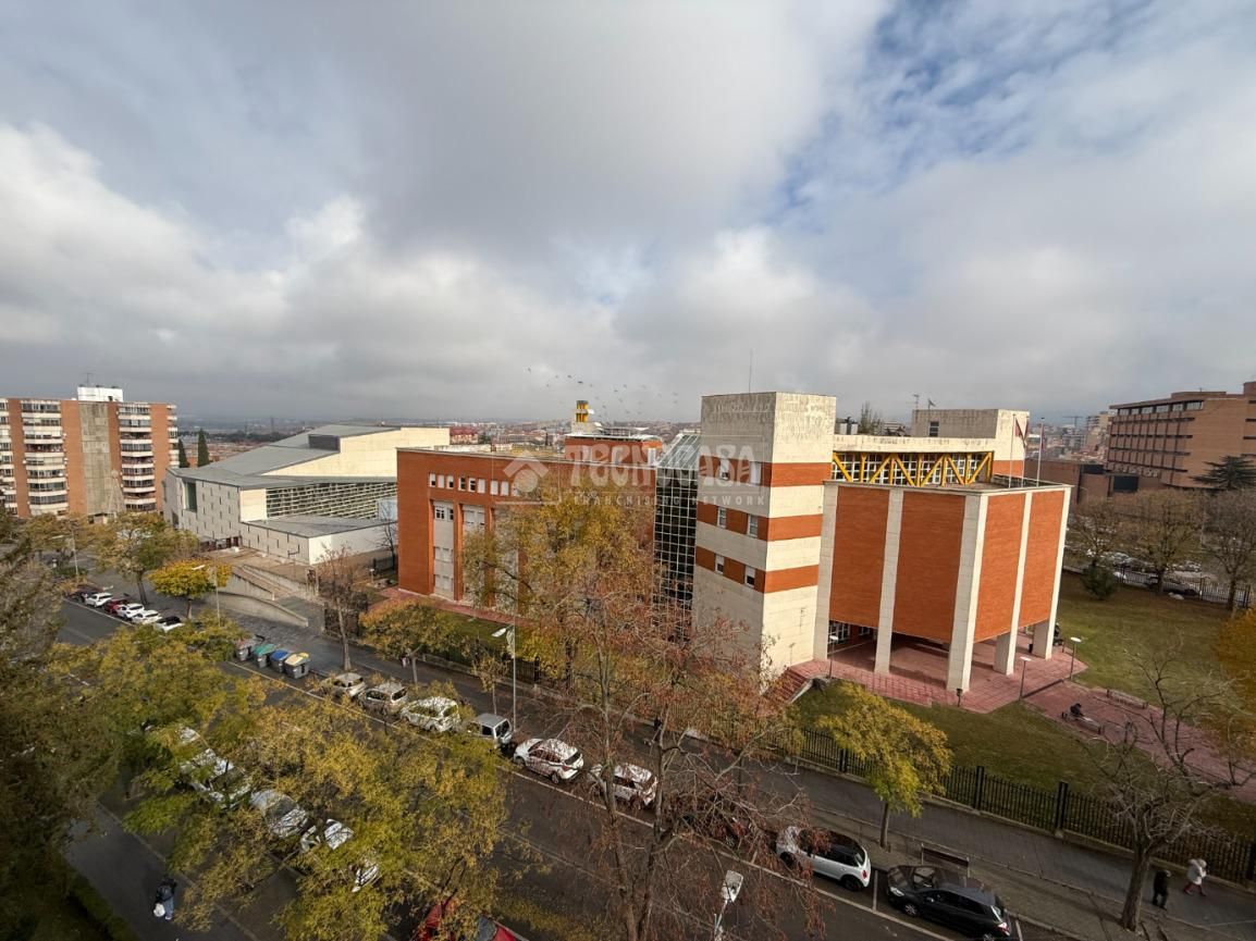 Flat for sale in Calle Cifuentes, Constitución - Balconcillo