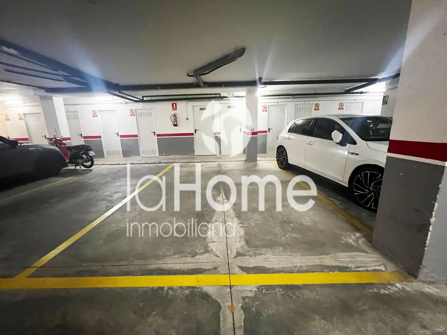 Parking de Piso en venta en Valencia con Aire acondicionado, Terraza y Balcón