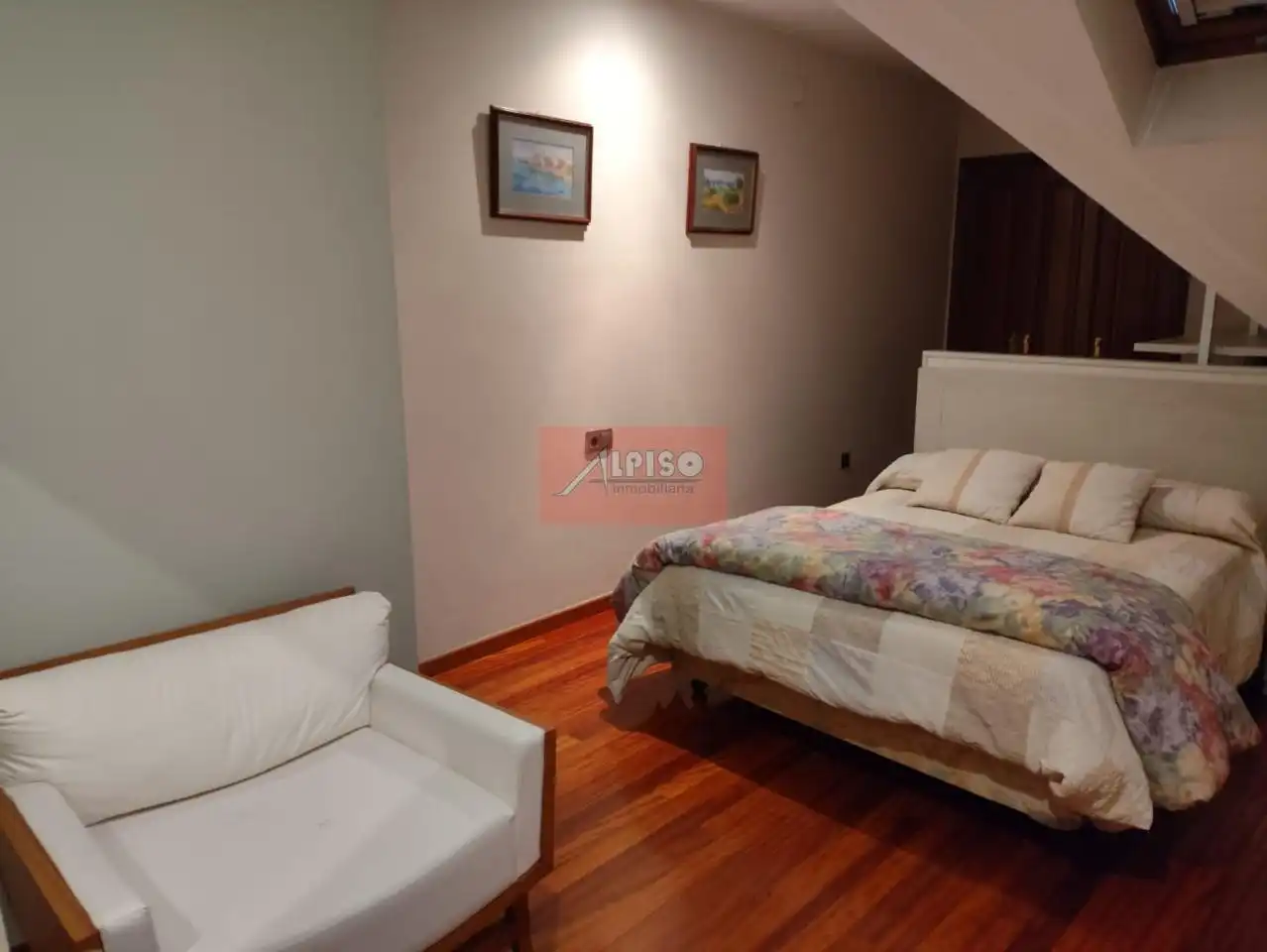 Bedroom of Duplexes for rent in Ourense Capital   with Heating, Parquet flooring and Furnished