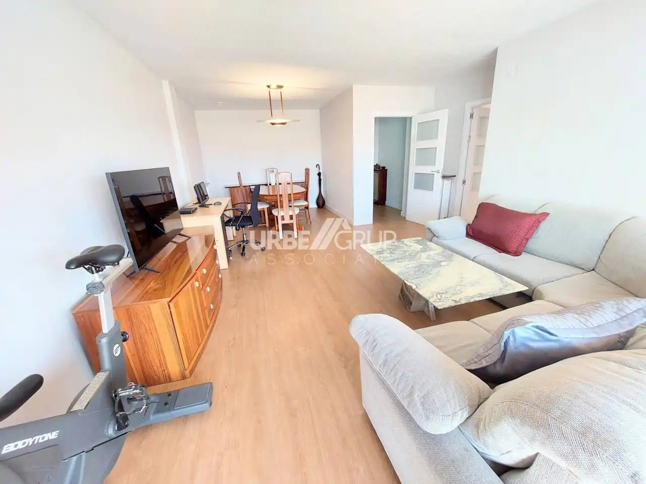 Sala de estar de Piso en venta en Terrassa con Calefacción, Parquet y Terraza