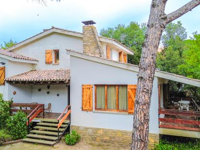 Vista exterior de Casa o xalet en venda en Taradell amb Terrassa i Balcó