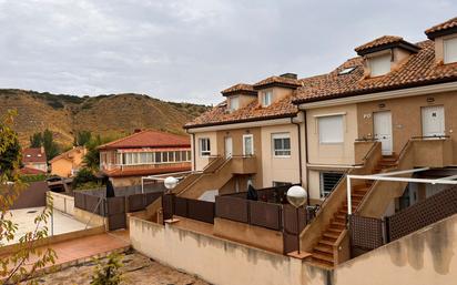 Exterior view of Flat for sale in Villalbilla  with Air Conditioner, Heating and Private garden