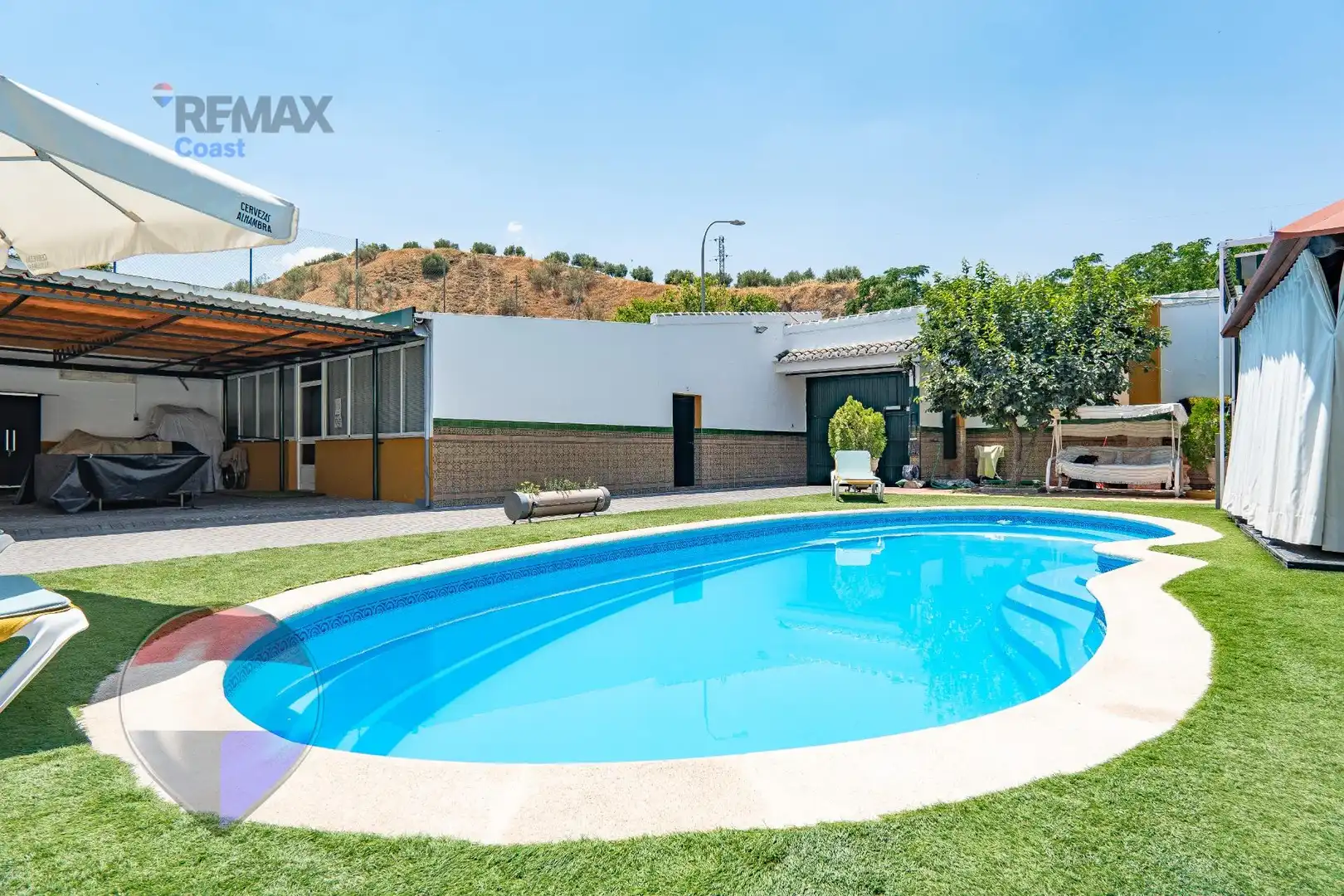 Exterior view of Houses for sale in Cuevas Bajas  with Heating, Private garden and Swimming Pool