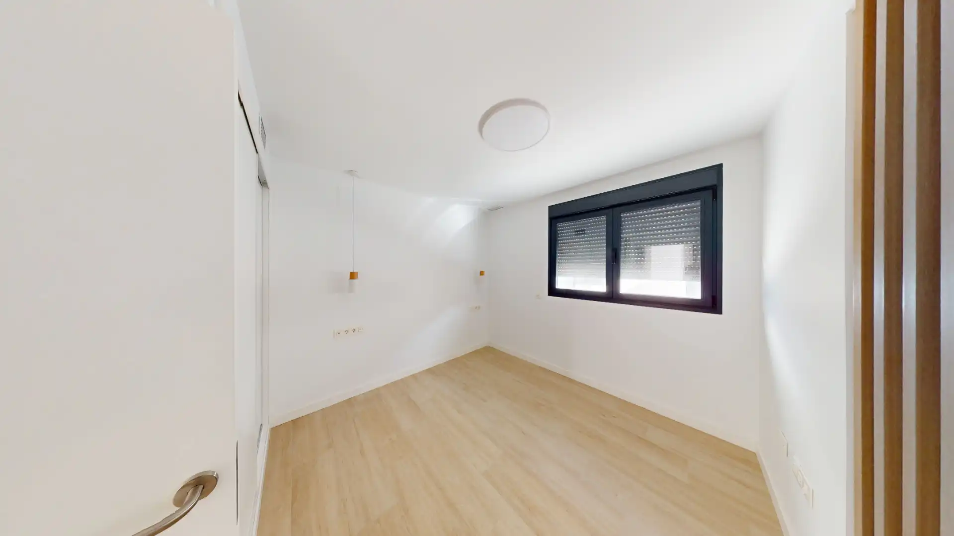 Dormitori de Pis en venda en Almería amb Aire condicionat, Calefacció i Parquet