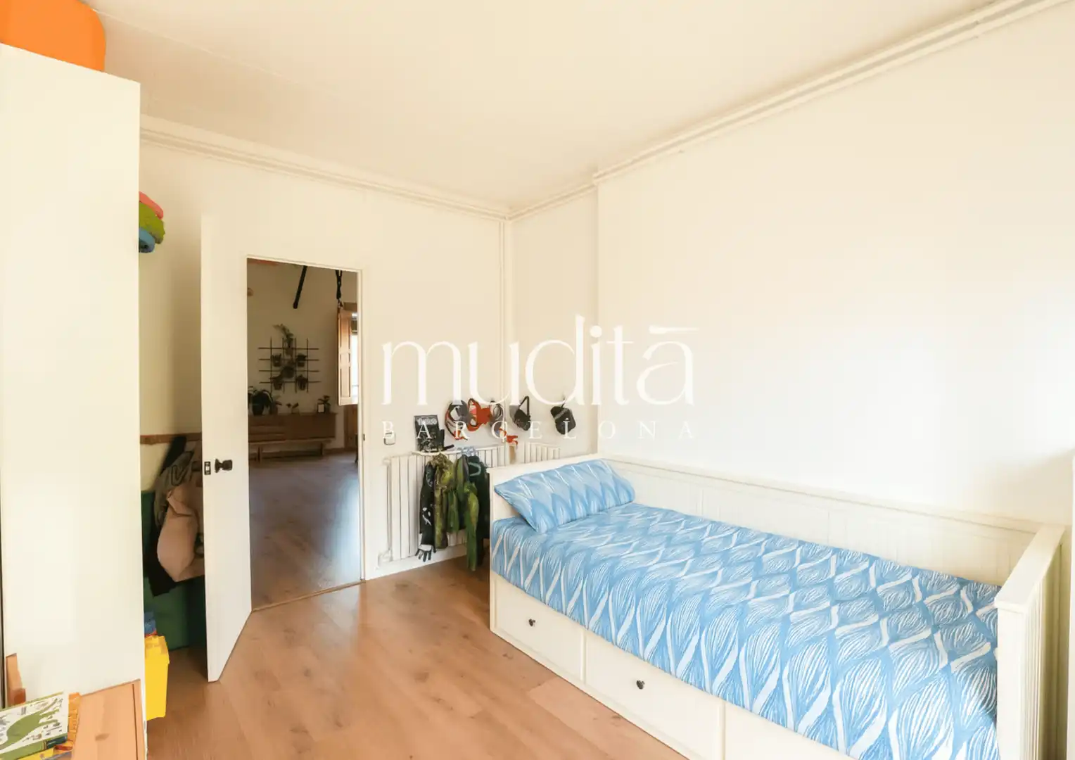Dormitori de Apartament en venda en Sant Quirze de Besora amb Forn i Balcó